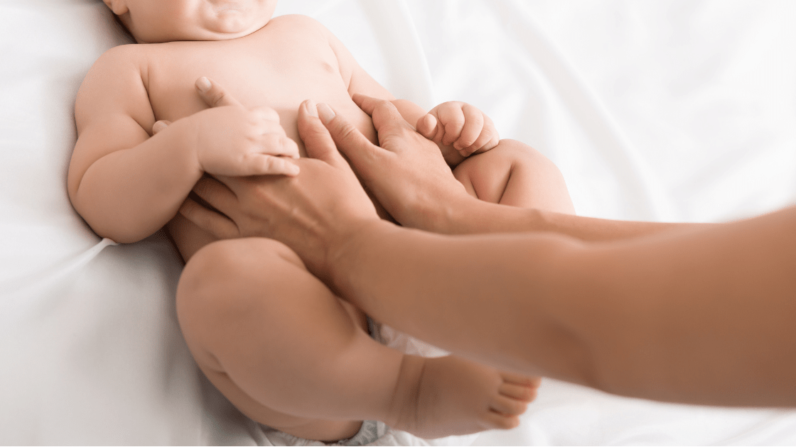 Babymassage für ein entspanntes Bauchgefühl